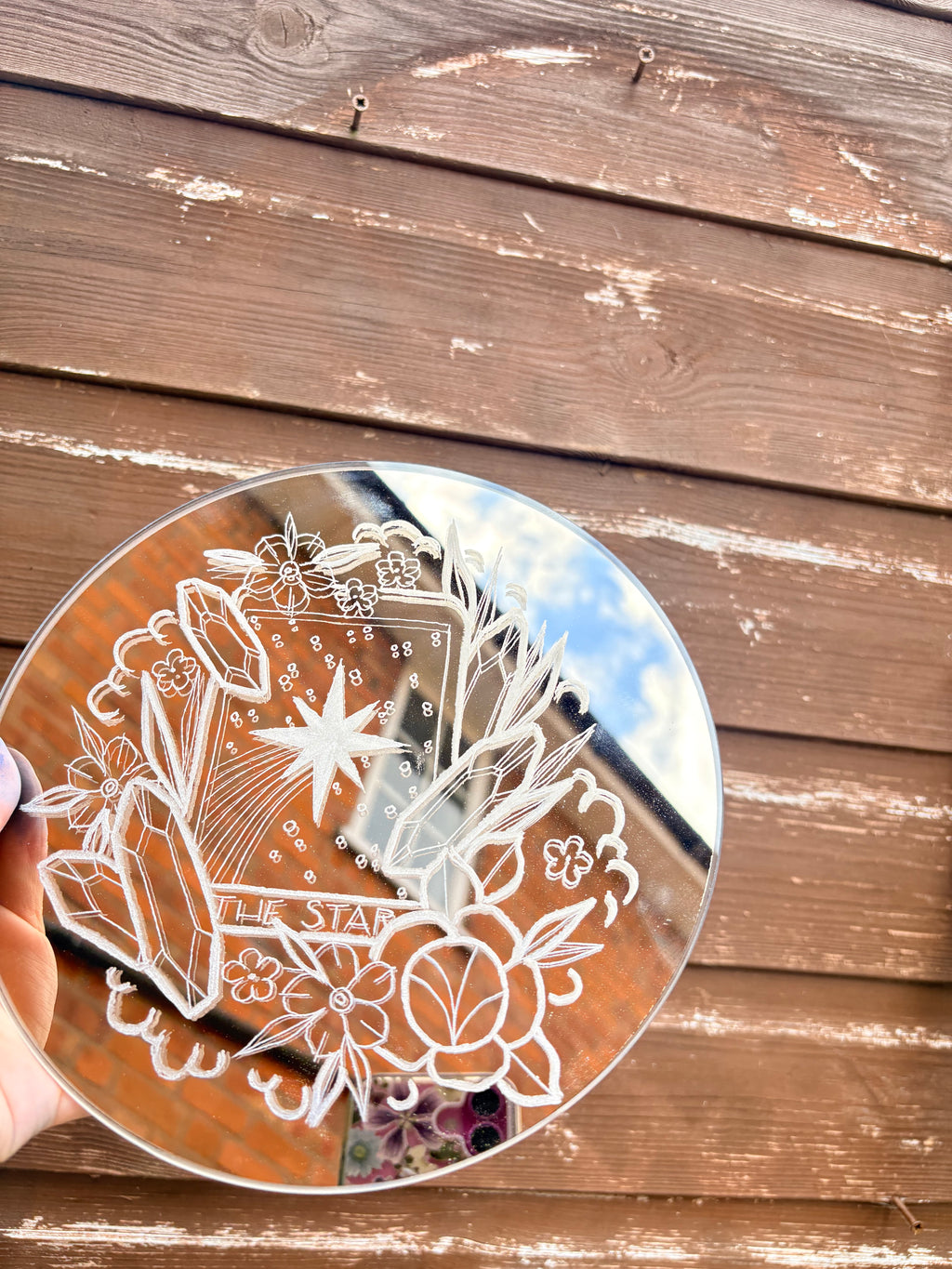 The star tarot card with crystals mirrror